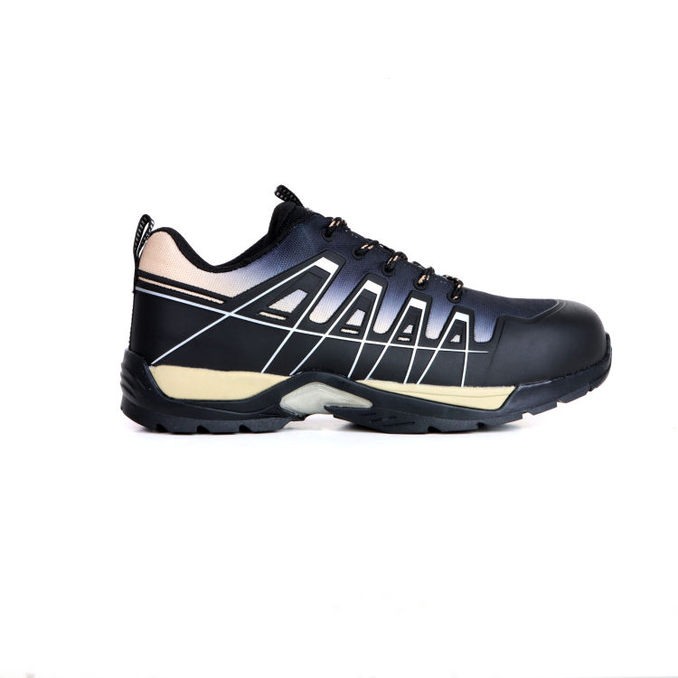 Factory Price Smashing Puncture-proof Lightweight Man Steel Toe Safety Shoes